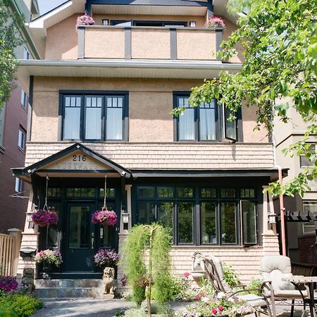 Calgary Westways Guest House Buitenkant foto