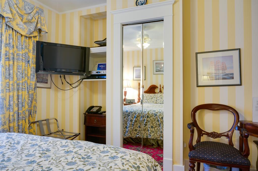 Calgary Westways Guest House Kamer foto