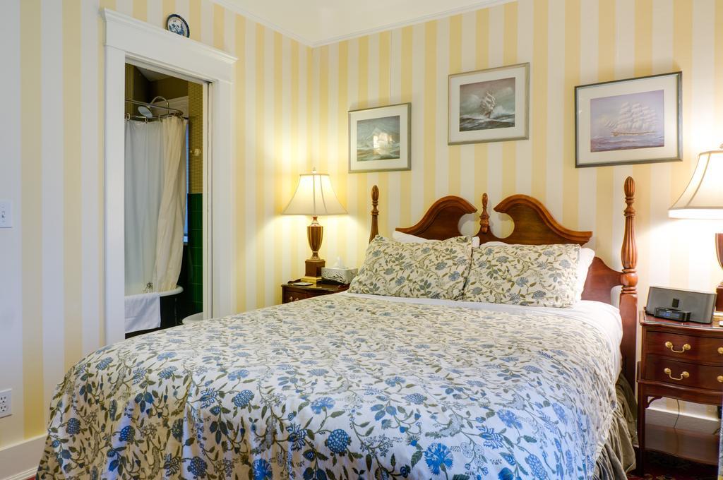 Calgary Westways Guest House Kamer foto