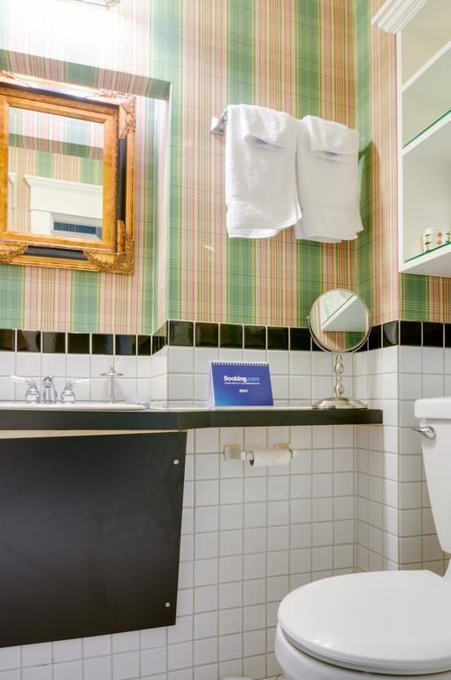 Calgary Westways Guest House Kamer foto
