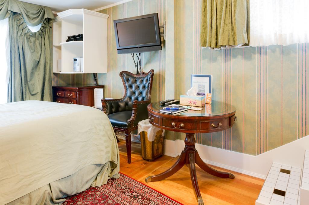 Calgary Westways Guest House Kamer foto