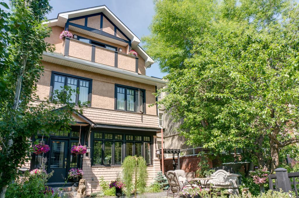 Calgary Westways Guest House Buitenkant foto