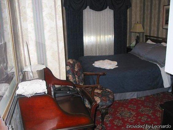 Calgary Westways Guest House Kamer foto