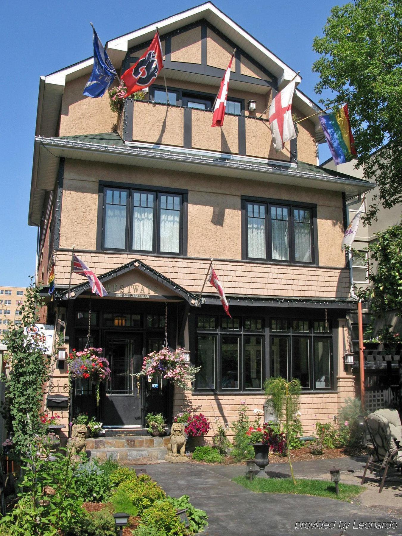 Calgary Westways Guest House Buitenkant foto