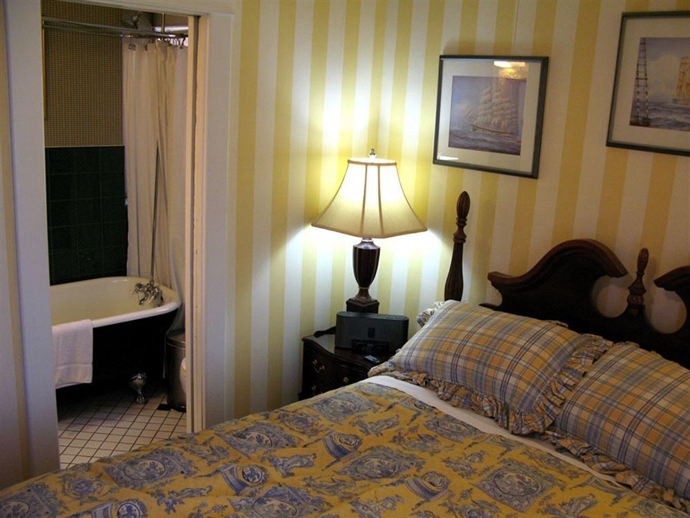 Calgary Westways Guest House Buitenkant foto