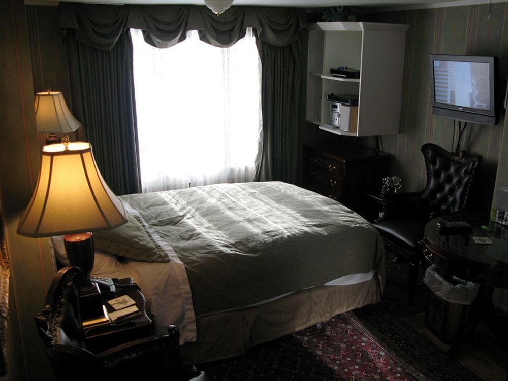 Calgary Westways Guest House Buitenkant foto