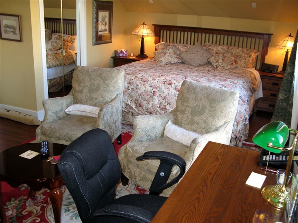 Calgary Westways Guest House Buitenkant foto