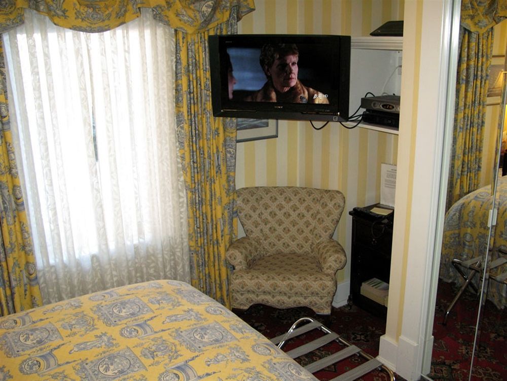 Calgary Westways Guest House Buitenkant foto