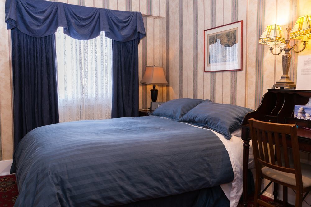 Calgary Westways Guest House Buitenkant foto
